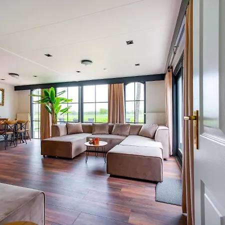 בית נופש Inviting Holiday In With Sauna חרדרן